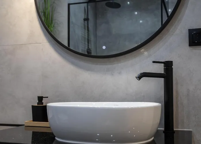 Park D9- Z Dostepem Do Basenu, Sauny, Jacuzzi, Silowni 아파트 *